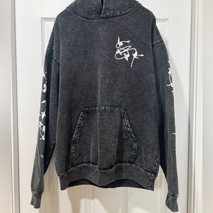 Sig Zane Men’s Carbon Blk/White Hoodie with Maile Leaf Design. Like New